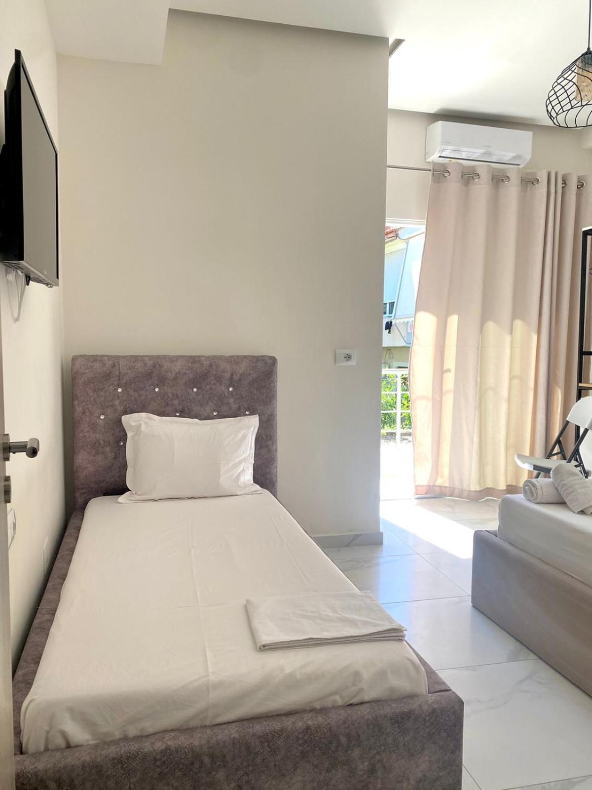 Vila Kleopatra Sarandë Exterior foto