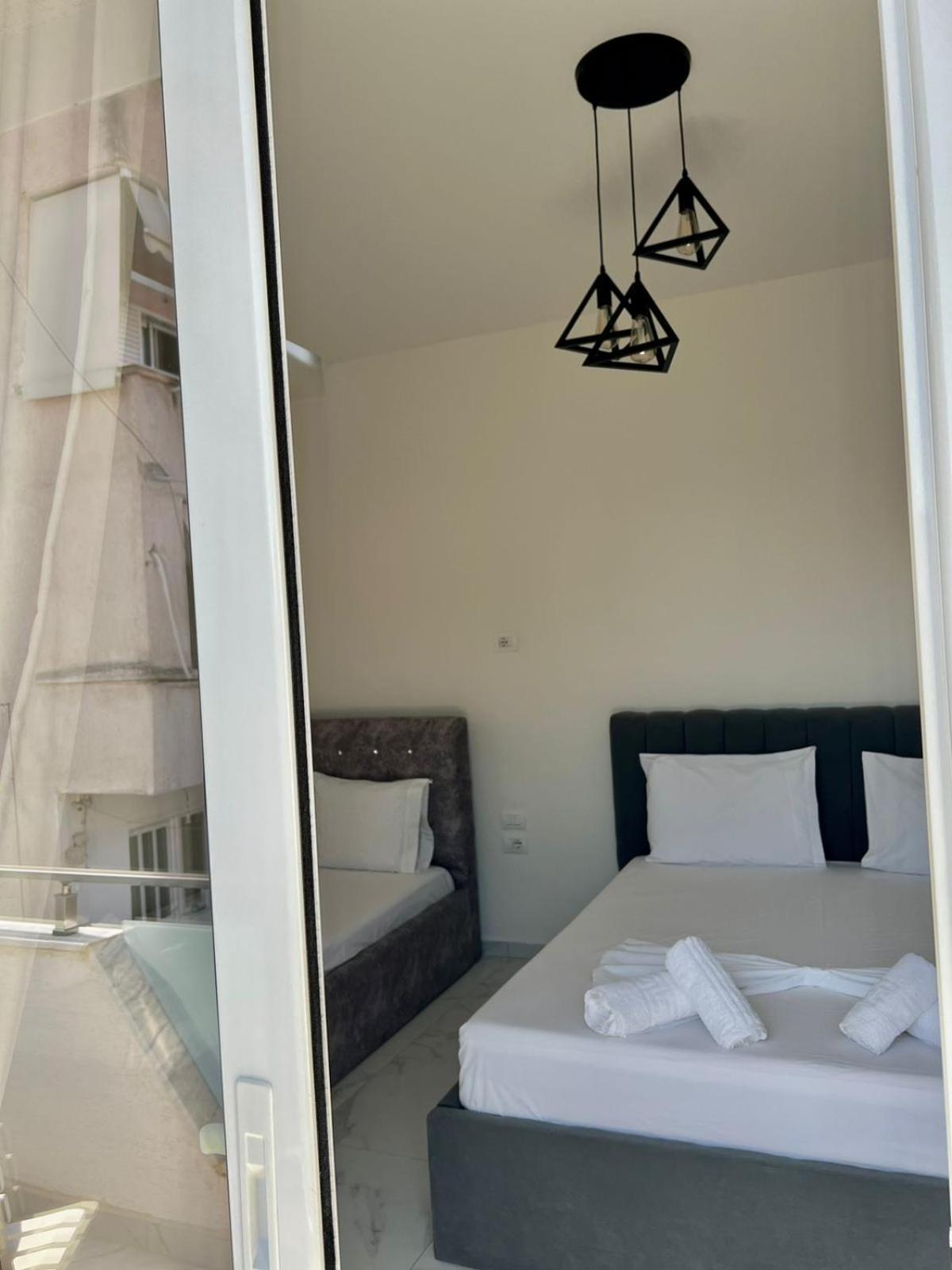 Vila Kleopatra Sarandë Exterior foto