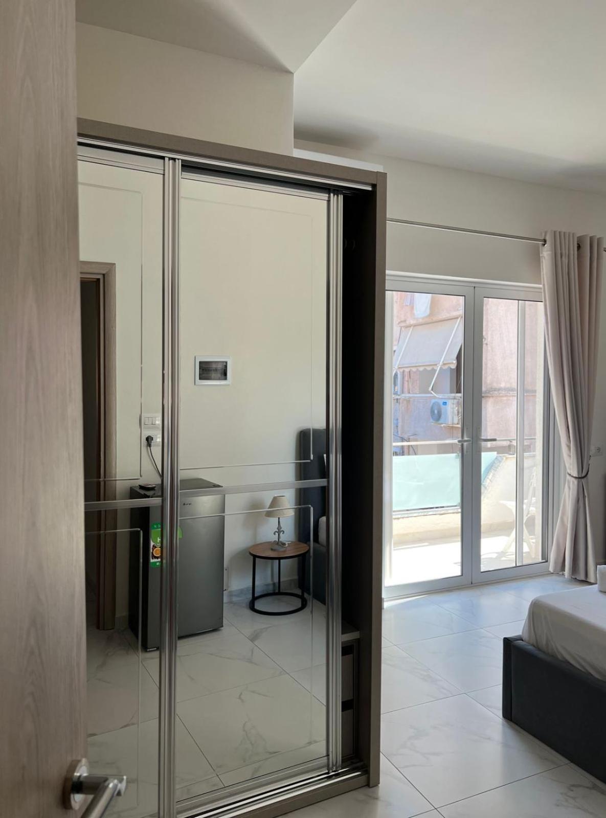 Vila Kleopatra Sarandë Exterior foto